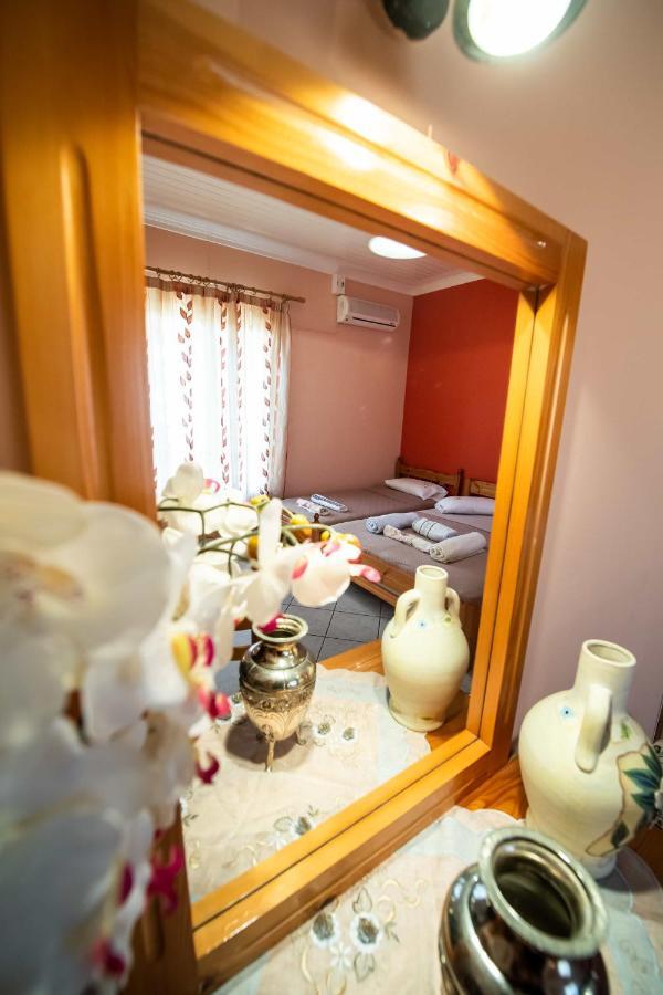 Efthalia Apartments & Studios Nydri  Luaran gambar